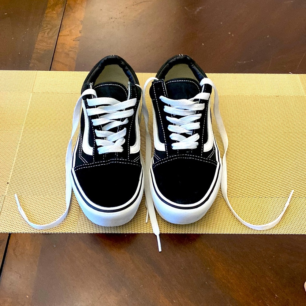 Vans Sneakers (U.S. Men 5.5 & U.S. Women 7.0)